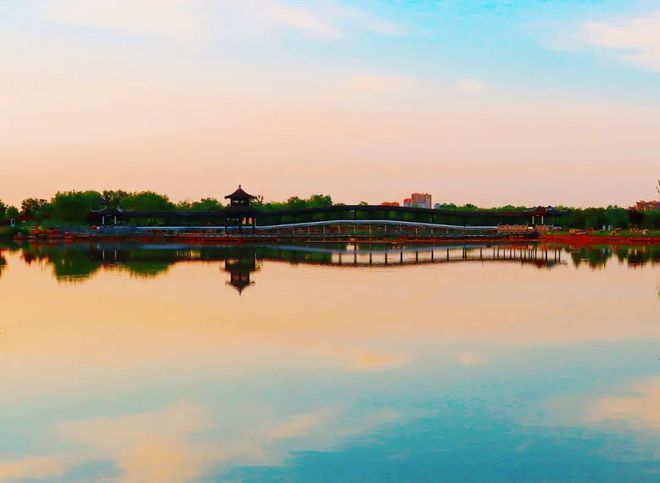 碧波荡漾展画卷 五湖新颜迎客来