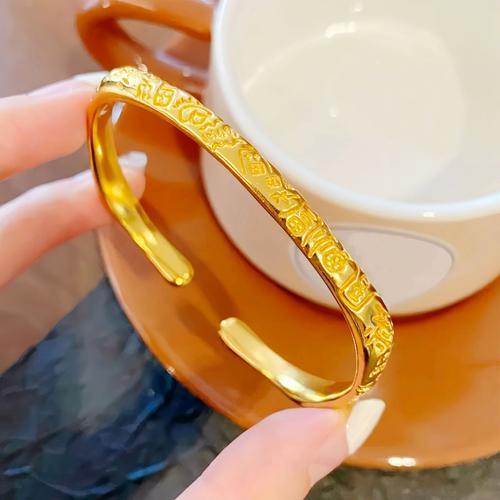 99元买“大金镯”？央视新闻发声了：镍超标1000倍！戴三天